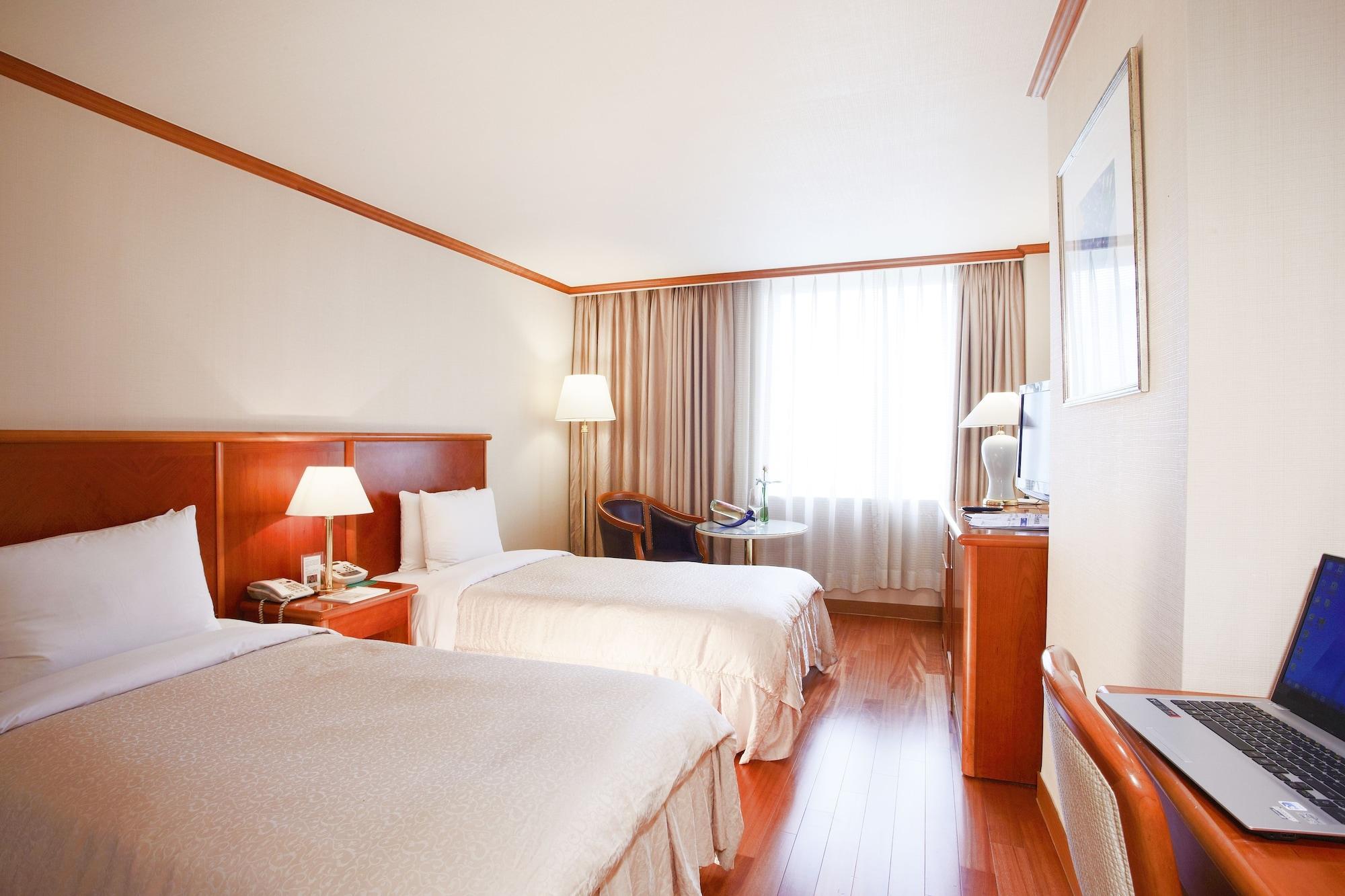 Sejong Hotel Seoul Myeongdong Exterior photo