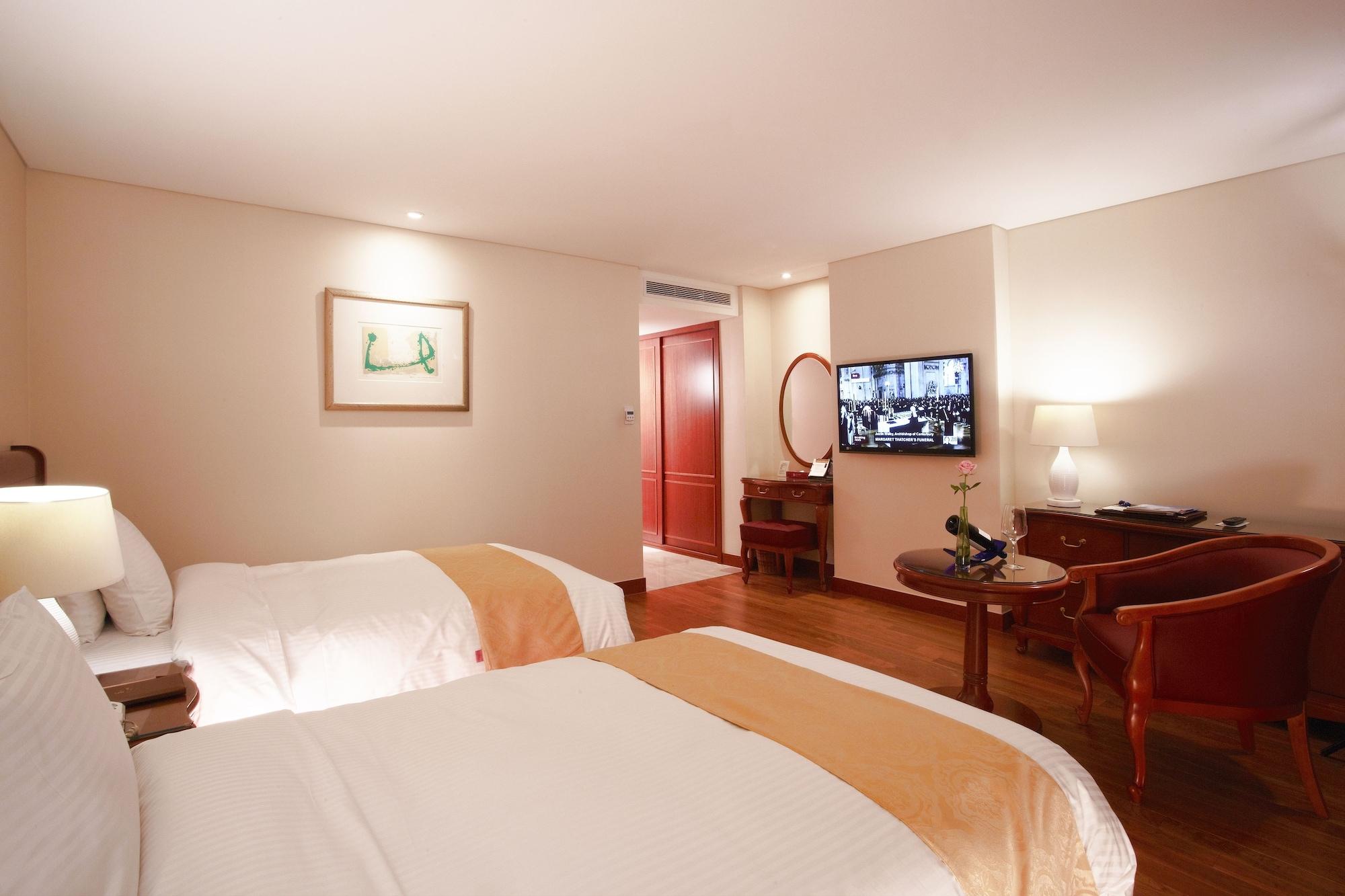 Sejong Hotel Seoul Myeongdong Exterior photo