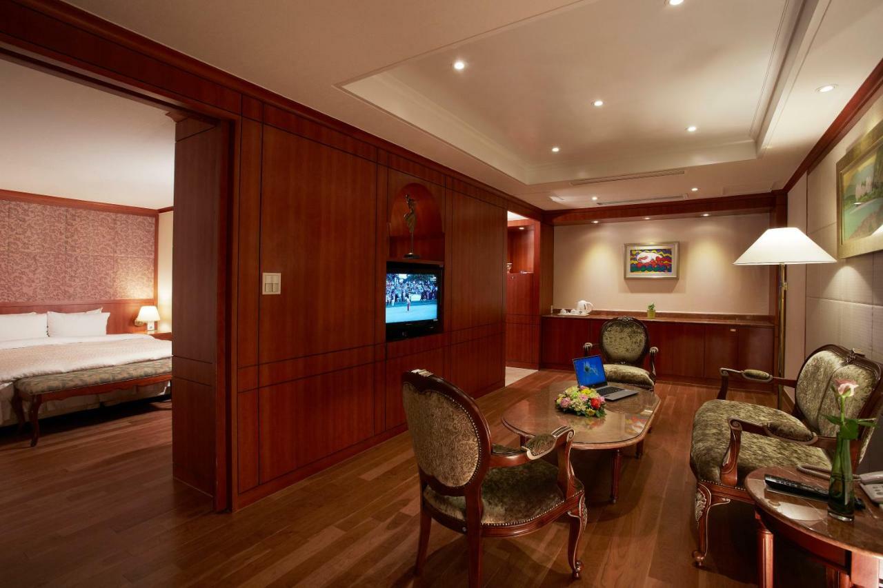 Sejong Hotel Seoul Myeongdong Exterior photo